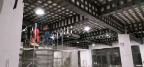 喀喇沁一商场梁，楼板碳纤维加固施工